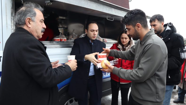 İzmit Belediyesinden Migros depo işçilerinin direnişine destek
