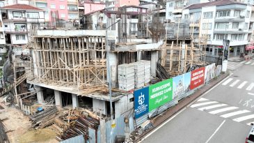Riskli olduğu için yıkılmıştı; Yeni Kuruçeşme Merkez Camii şekillenmeye başladı