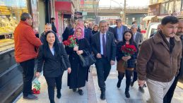 İYİ Parti Körfez’de sahaya indi, esnafı dinledi