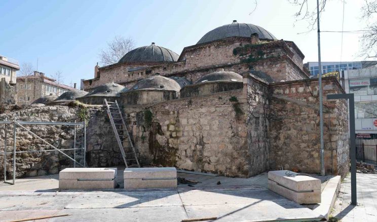 Tarihi Çarşı Hamamı’nda restorasyon çalışmaları başladı