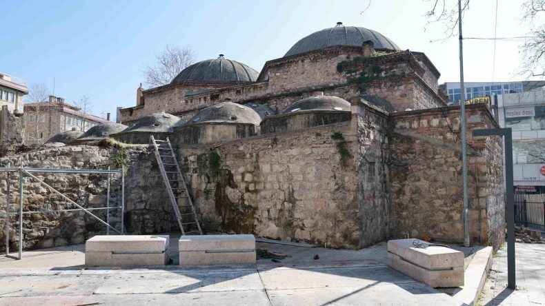 Tarihi Çarşı Hamamı’nda restorasyon çalışmaları başladı