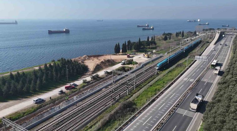 Kocaeli’de yüksek hızlı trenin çarptığı kişi hayatını yitirdi