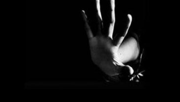 Kız öğrencisine cinsel istismarda bulunduğu iddia edilen kadın öğretmene hapis talebi