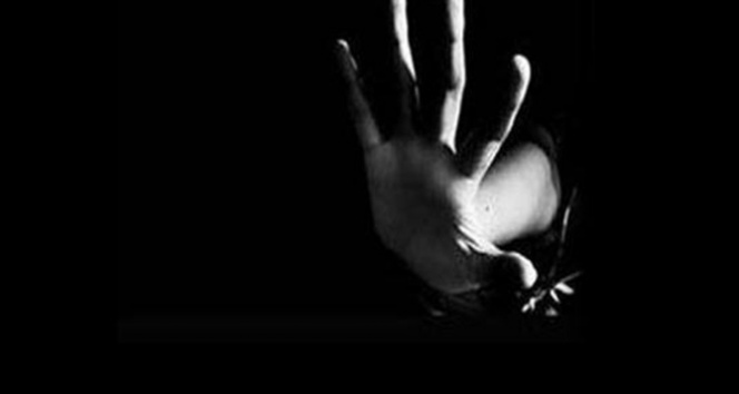 Kız öğrencisine cinsel istismarda bulunduğu iddia edilen kadın öğretmene hapis talebi