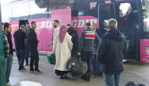 Kocaeli’de otogarda bayram yoğunluğu: Mardin’e biletler tükenme aşamasına geldi