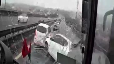 TEM otoyolu İzmit geçişinde kaza: 8 yaralı