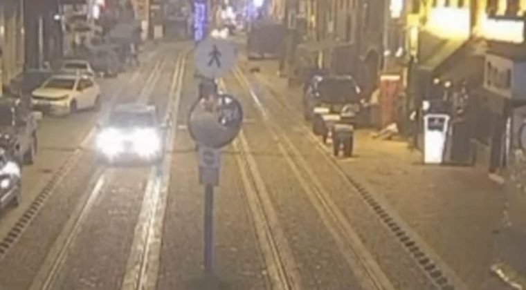 Otomobilden mekanı taradılar: Üç kişinin öldüğü bar saldırısının dehşet anları