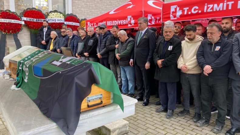 Kanlı saldırıda ölen mekan sahibi ve Kocaelispor kongre üyesi defnedildi