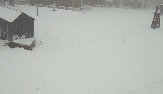 Nisan öncesi Kartepe’de kar sürprizi