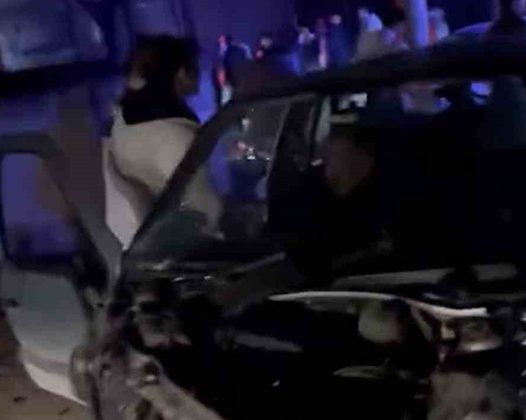 Başiskele’de iki otomobil çarpıştı: 4 yaralı