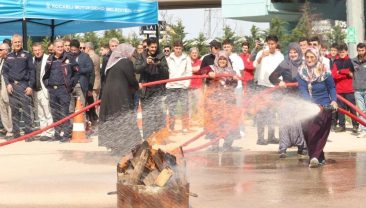 Kırsalda yangına ilk müdahale kadınlardan