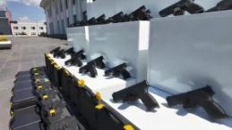 Kocaeli polisinden operasyon: Minibüs cephanelik gibi..