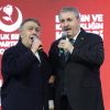BBP Genel Başkanı Destici, Kocaeli’deki kongrede İsmail Türüt ile sahneye çıkıp türkü söyledi