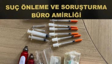 Kocaeli polisinden iki ayrı güzellik salonuna operasyon