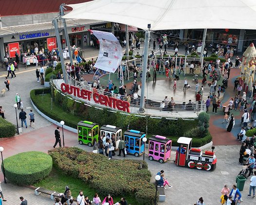 Outlet Center İzmit 52. Geleneksel Ucuzluk Panayırı gerçekleştiriliyor
