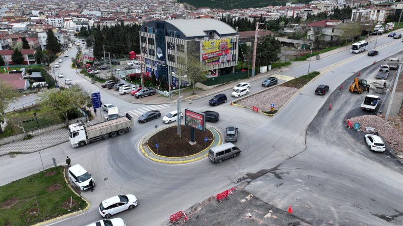 Büyükşehir neşteri vurdu: O ilçede trafik rahatlayacak