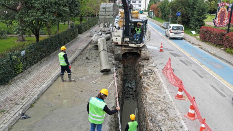 İSU’dan Yahya Kaptan’a yeni yağmur suyu hattı