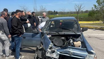 Otomobil ile otobüs çarpıştı: Yaralı var