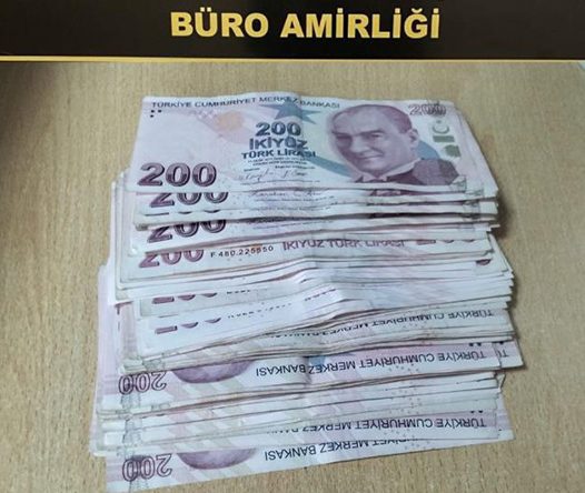 İzmit’te kuyumcularda sahte altın bozduran şüpheli yakalandı