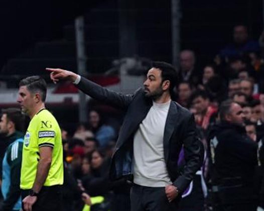 Selçuk İnan: “Galatasaray taraftarı bana nasıl davranırsa davransın başımın üstünde”