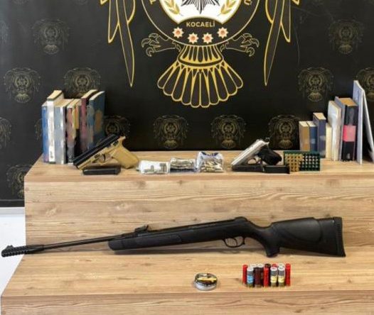 Kocaeli’de, İstanbul’daki silahlı saldırının failleriyle irtibatlı 32 şüpheli yakalandı