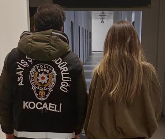 Başkasına ait kredi kartını 35 kez kullandı, Kocaeli’de sahte kimlikle yakalandı