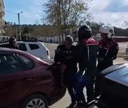 Jandarmanın hızlı refleksi hayat kurtardı