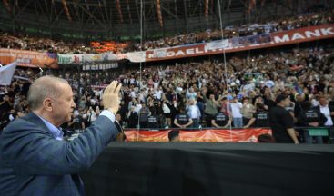 Cumhurbaşkanı Erdoğan’dan gençlere: “Kifayetsizlere asla prim vermeyin”