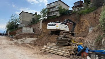 İzmit’te toprak kayması: Proje sorumlularına ceza, inşaat mühürlendi