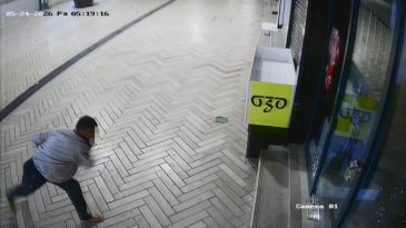 Fethiye caddesinde dükkanlara taşlı sopalı saldırı