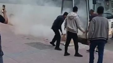 MHP’lileri taşıyan otobüste yangın: Bir kadın hastaneye kaldırıldı