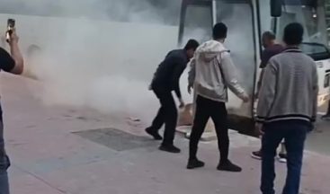 MHP’lileri taşıyan otobüste yangın: Bir kadın hastaneye kaldırıldı