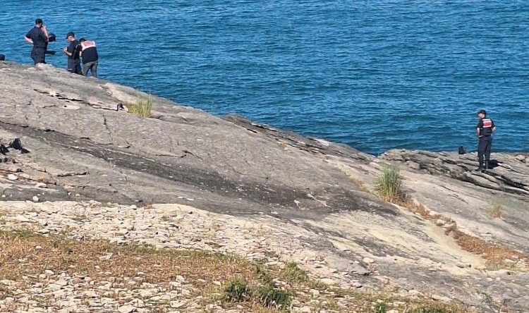 Kocaeli’de kayalıklardan denize düşen yaşlı adam boğuldu!