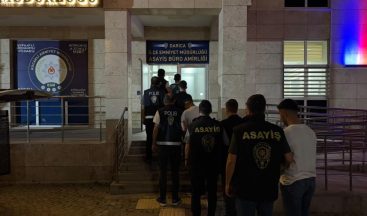 Market ve kuyumcu yağmalayan 5 şüpheli tutuklandı