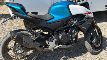 Kocaeli’de “Dur” ihtarına uymayan motosikletli polise çarptı
