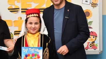 Başkan Özlü Başiskeleli çocukların karne sevincini paylaştı!