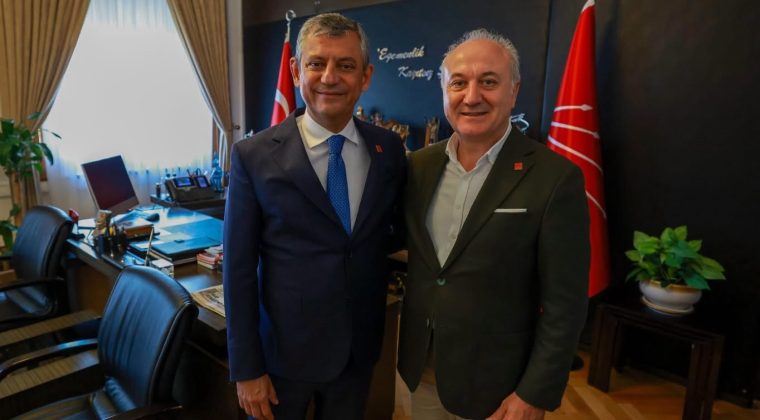 Özgür Özel’i ziyaret ettiler: CHP İl Başkanı Arcan’dan mesaj var