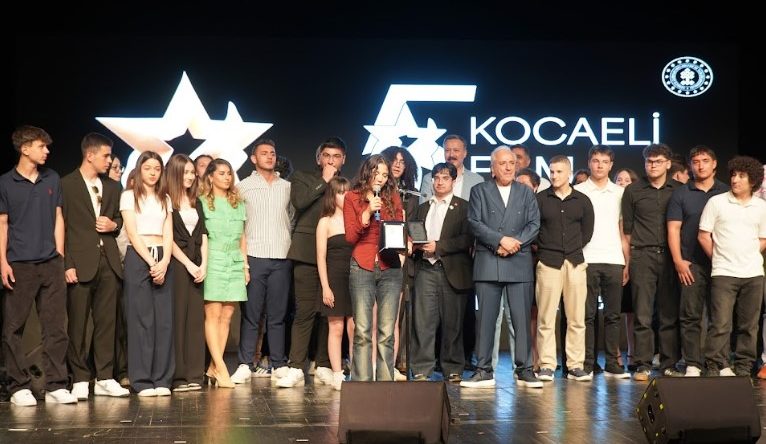 5. Kocaeli Film Festivalinde ödüller sahiplerini buldu