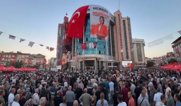 “Herkes için Hürriyet” afişi altında Fatma Başkan’a güçlü destek