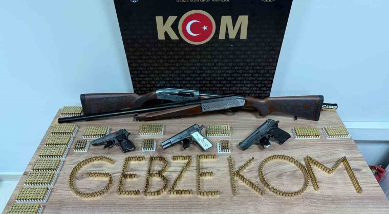 Kocaeli polisinden operasyon: İşte aramalarda ele geçirilenler