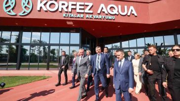 İçişleri Bakanı Mustafa Çiftçi Körfez Aquapark’ı gezdi