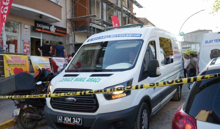 İnşaatın iskelesinden düşen işçi hayatını kaybetti