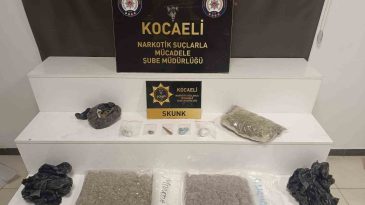 Kocaeli Polisinden uyuşturucu tacirlerine darbe: Kilolarca skunk ele geçirildi