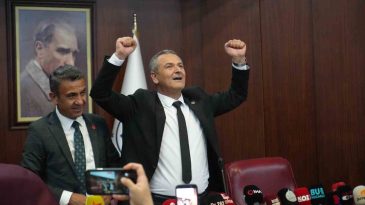 İzmit Belediyesi Başkan Vekili Lütfü Obuz oldu
