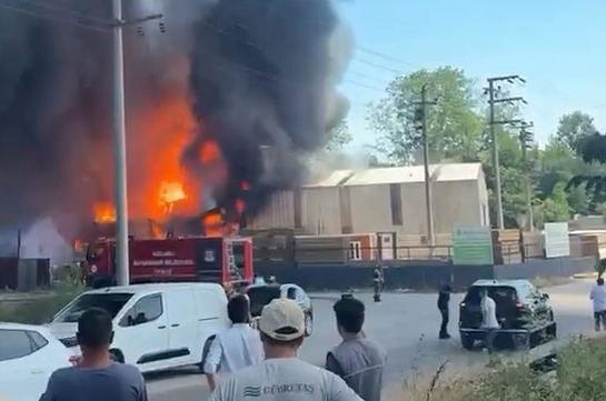Kocaeli’de kimya tesisinde korkunç yangın
