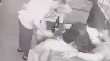 Hesaba itiraz eden belediye personeli bıçaklanarak öldürüldü