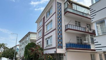 Emekli polis kendini bıçaklayan oğlunu vurdu