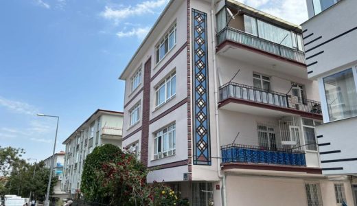 Emekli polis kendini bıçaklayan oğlunu vurdu