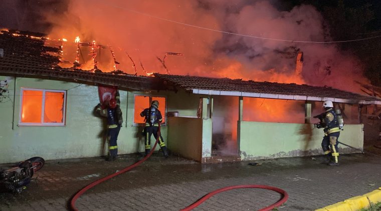 Kocaeli’de öz annesini yakmaya çalışan sanığın cezası belli oldu