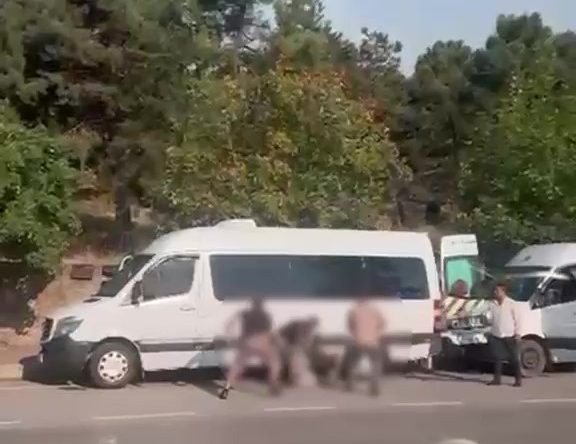Kocaeli’de cadde ortasında vahşet: 4 kişi bir şahsı demir sopalarla ölesiye darbetti